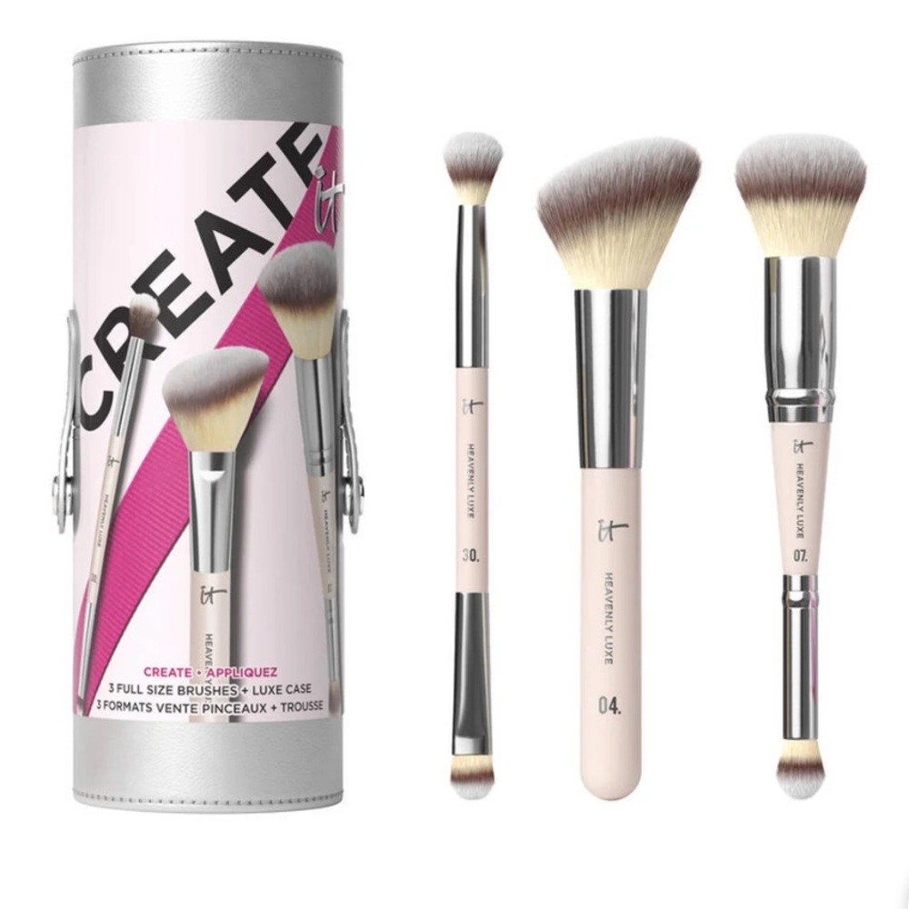 It Cosmetics Celebrate Creative Looks Makeup Brush Set & Luxe Travel Case